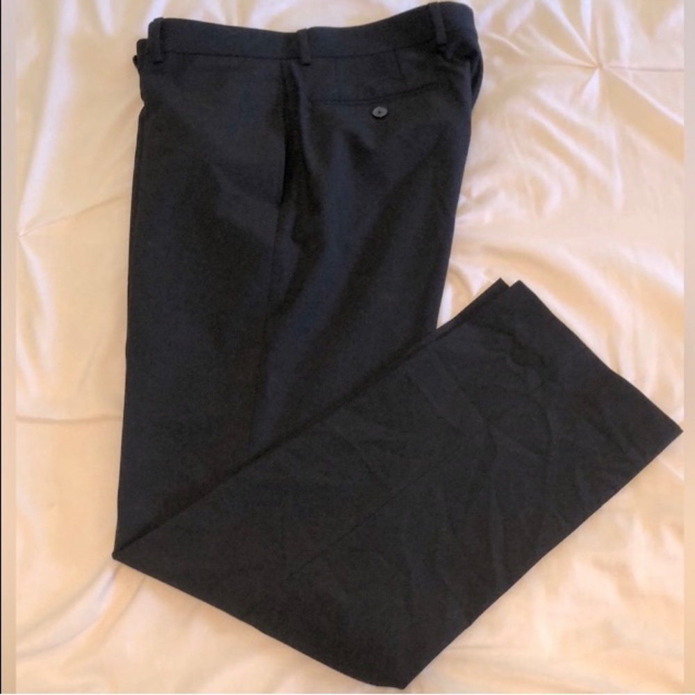 Mens Van Heusen flex suit pants